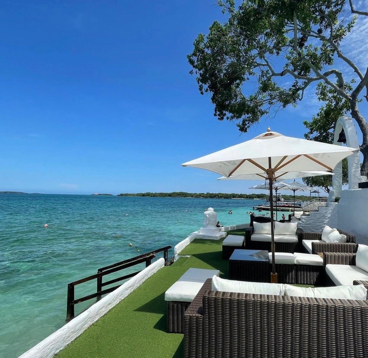 Pasadía Bora Bora VIP Cartagena