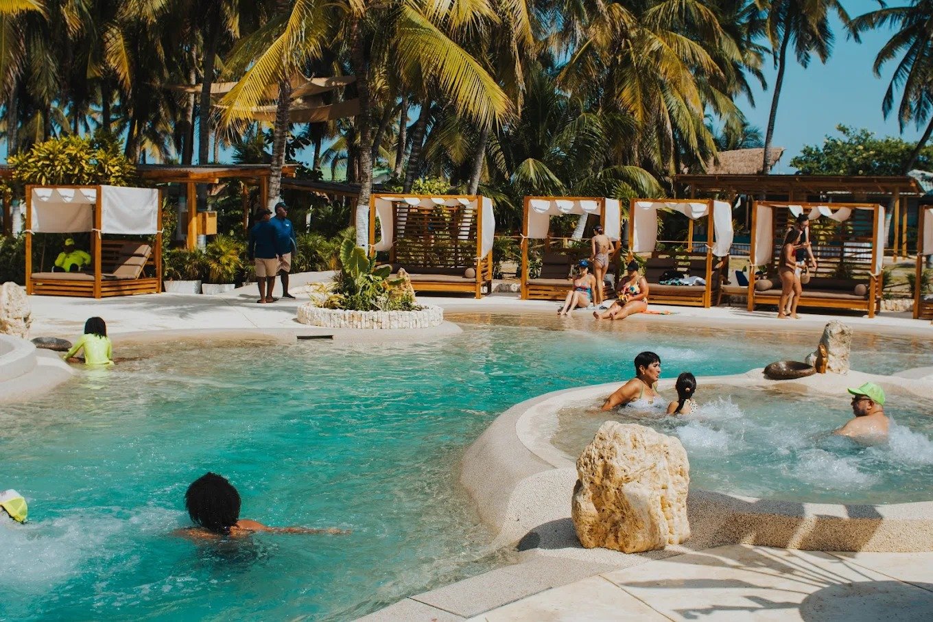 Pasadía en Palmarito Beach Club