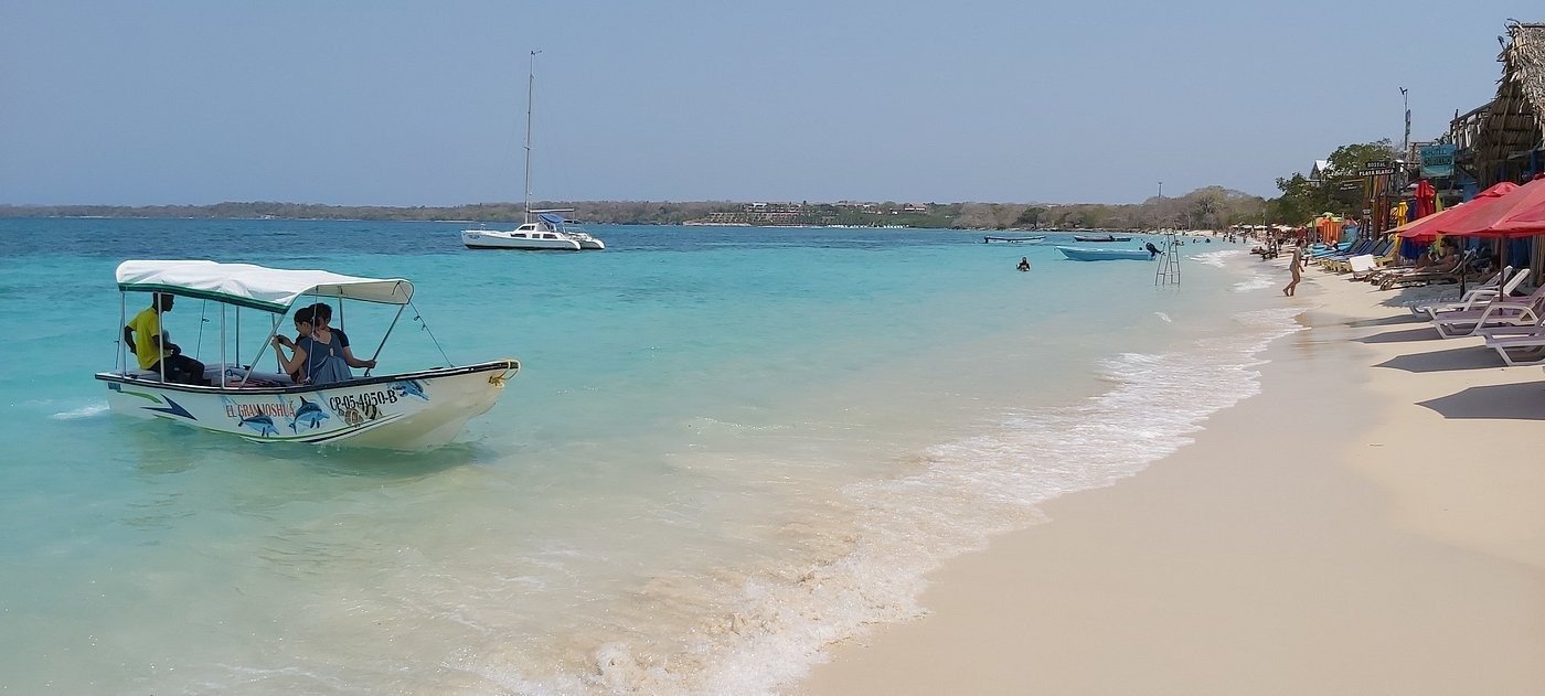 Orilla y mar en Playa Tranquila Barú