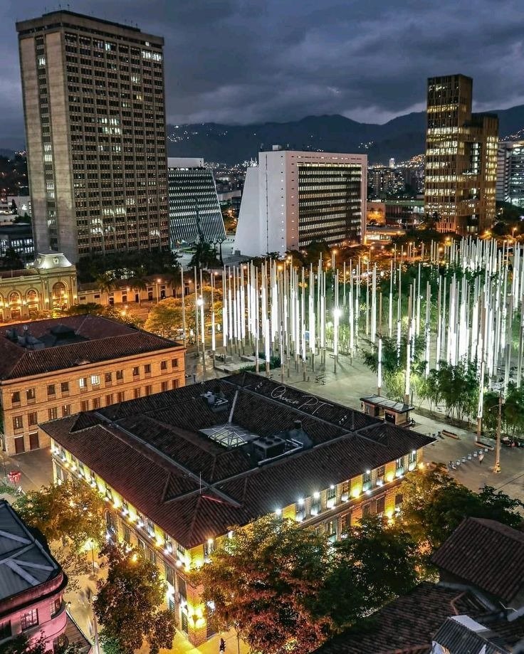 Tour Nocturno por Medellín